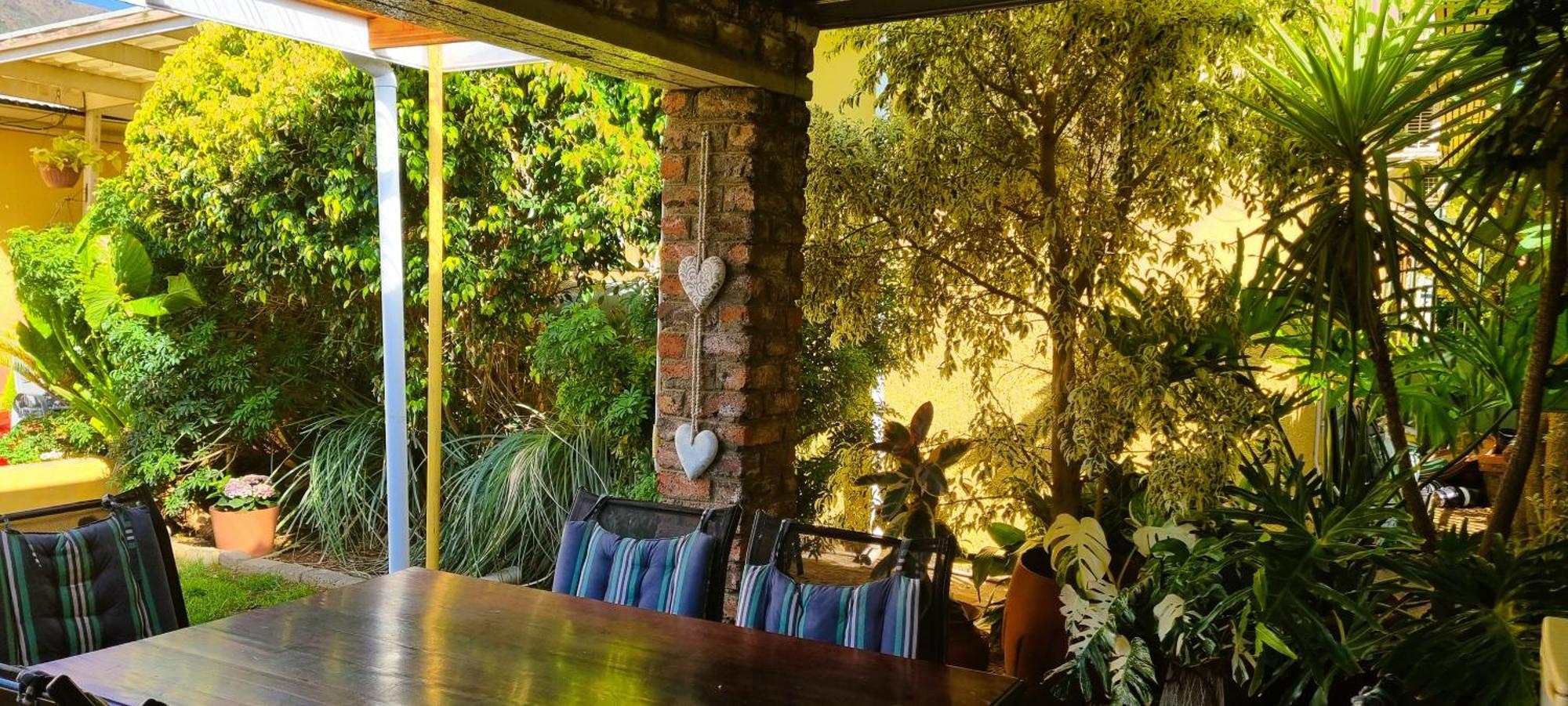 Beau & I Bed and Breakfast Graaff-Reinet Exteriör bild