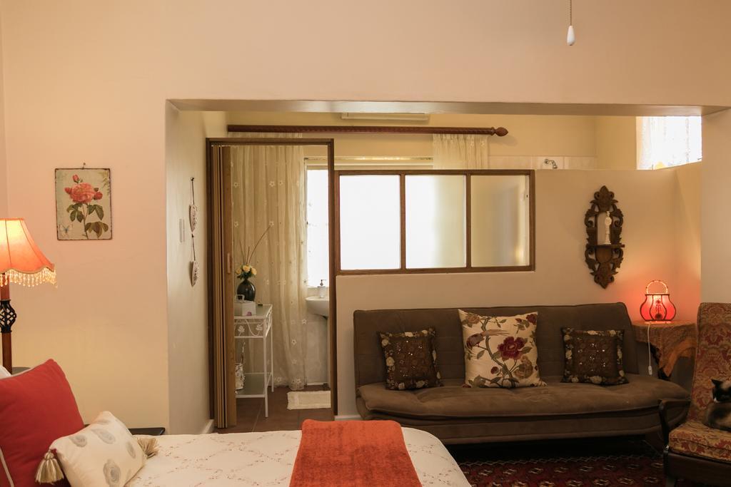 Beau & I Bed and Breakfast Graaff-Reinet Exteriör bild